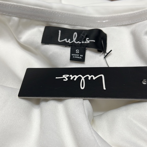 Lulu's White One Shoulder Side Pleated Side Slit Dress Sz S NWT - Picture 4 of 12